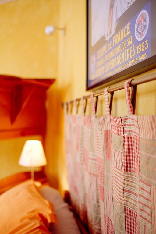 Le Poujastou Bed & Breakfast Juzet-de-Luchon ภายนอก รูปภาพ