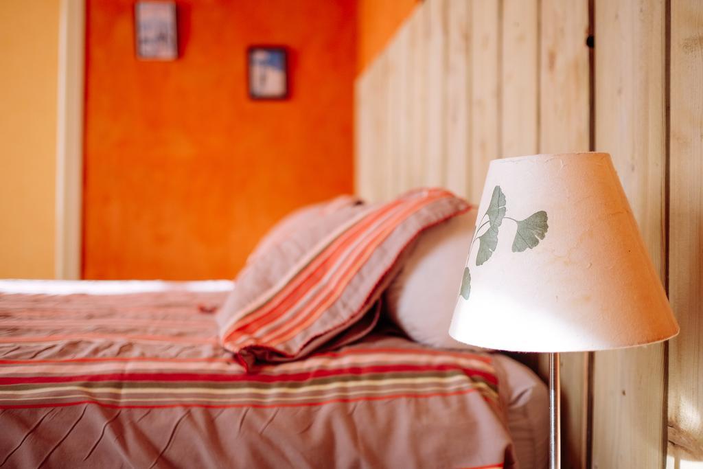 Le Poujastou Bed & Breakfast Juzet-de-Luchon ภายนอก รูปภาพ