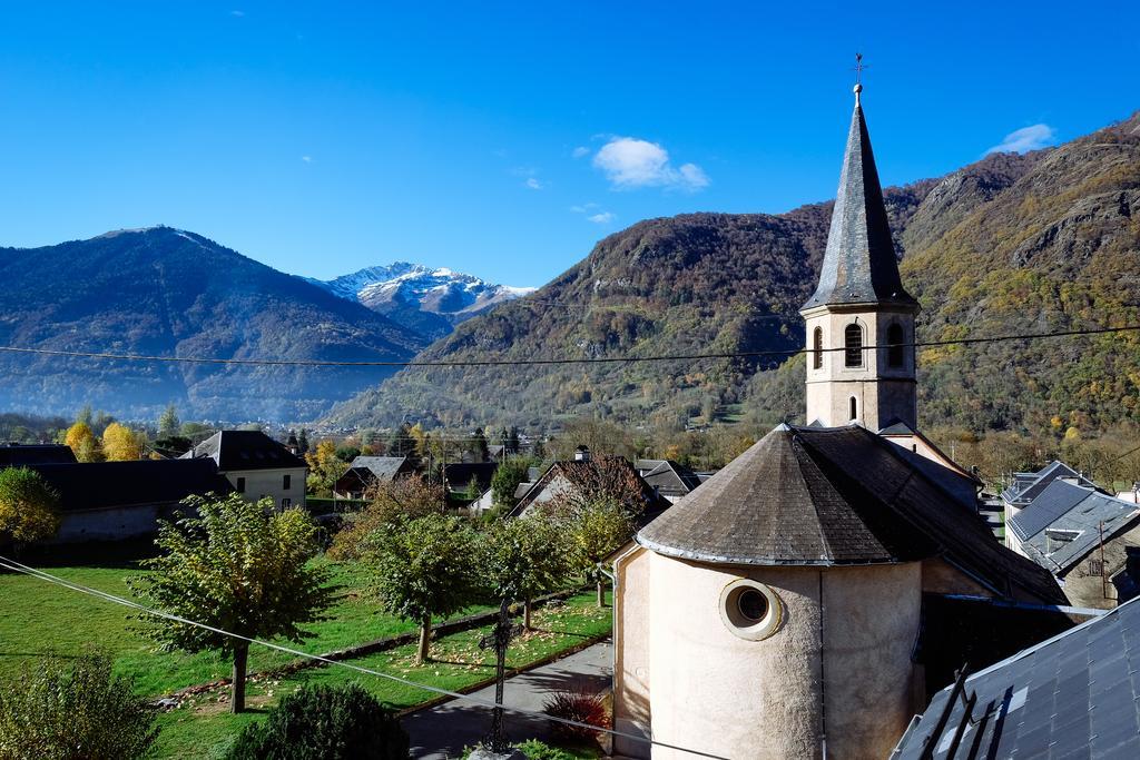 Le Poujastou Bed & Breakfast Juzet-de-Luchon ภายนอก รูปภาพ